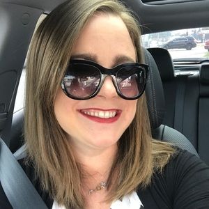 Meet your Posher, Linda